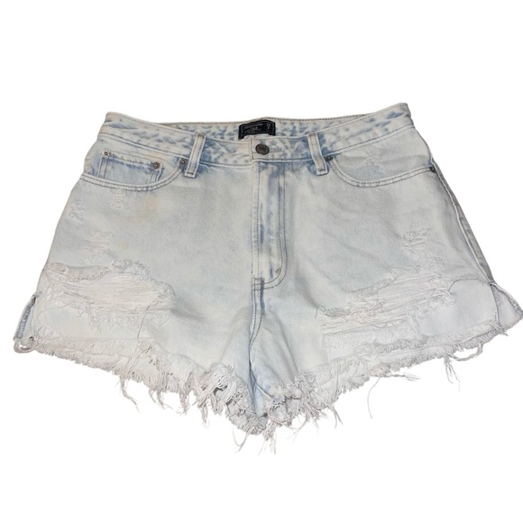EUC Abercrombie & Fitch Light Wash Distressed Annie High Rise Jean Shorts 29 / 8 - Picture 1 of 8